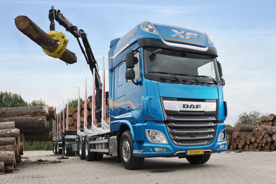  DAF XF 530 6x4 FAT 2017 года  (фото 1 из 3)